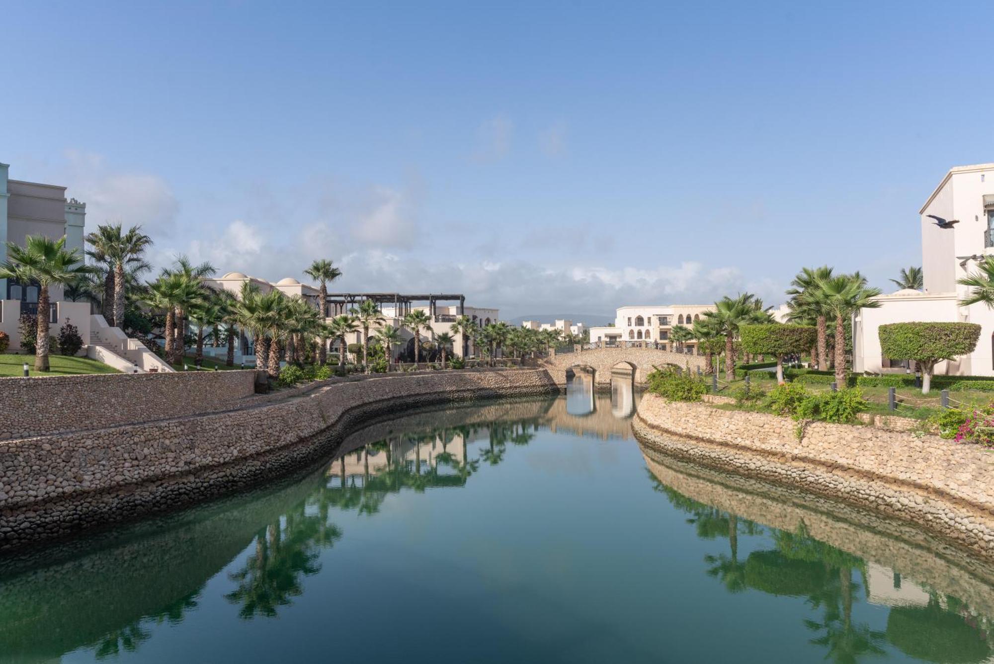 Salalah Rotana Resort Eksteriør billede Residential canal in Al Reef