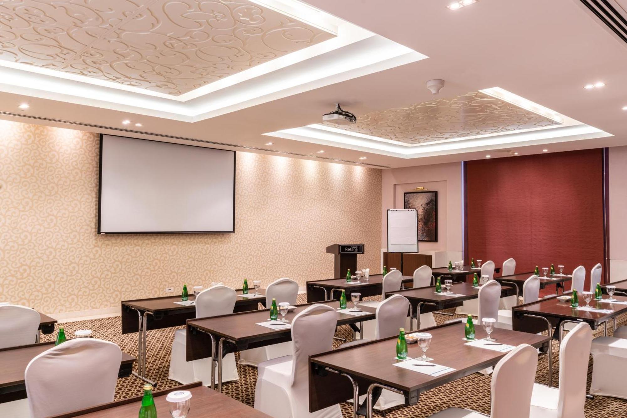 Salalah Rotana Resort Eksteriør billede Meeting room