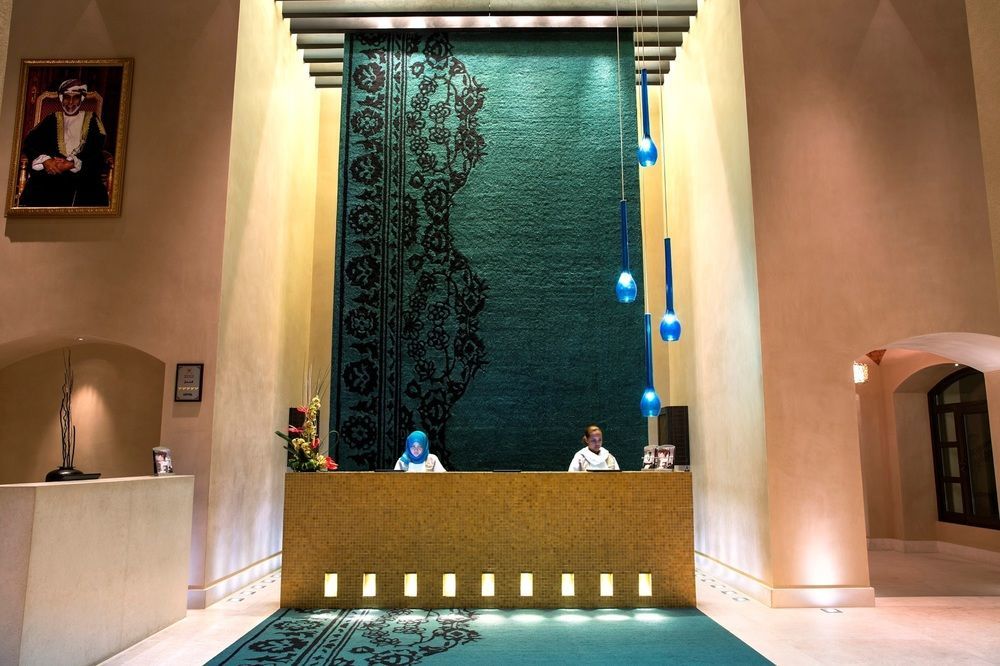 Salalah Rotana Resort Eksteriør billede The lobby of the hotel